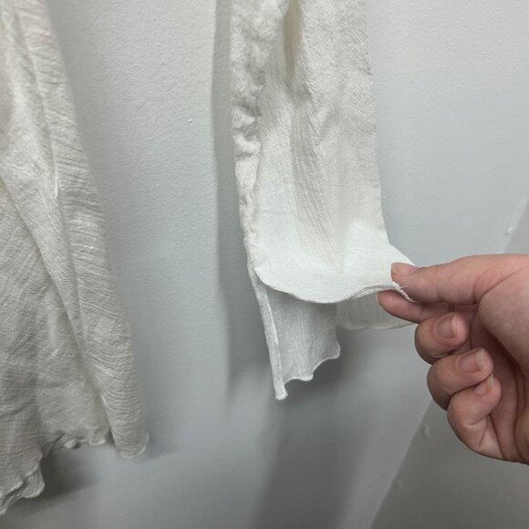 NWT No Boundaries L Long Sleeve White Crochet Trim Tunic Top With Beaded Accent - Picture 6 of 11